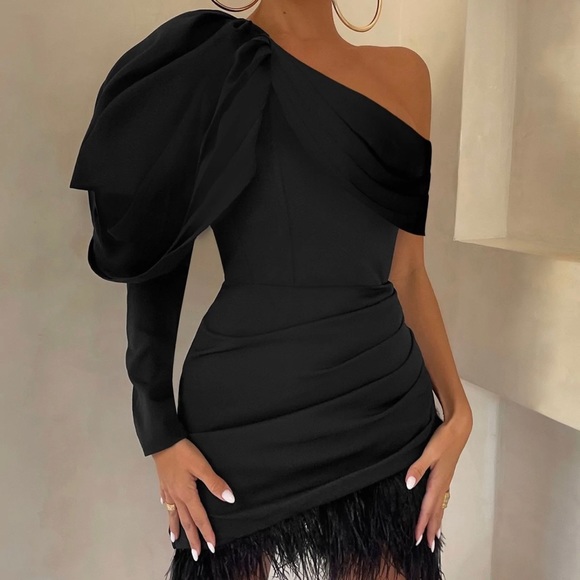 Club L London Dresses & Skirts - BRAND NEW W/ TAGS-CLUB L RSVP BLACK VOLUME SLEEVE DRAPED FEATHER MINI DRESS